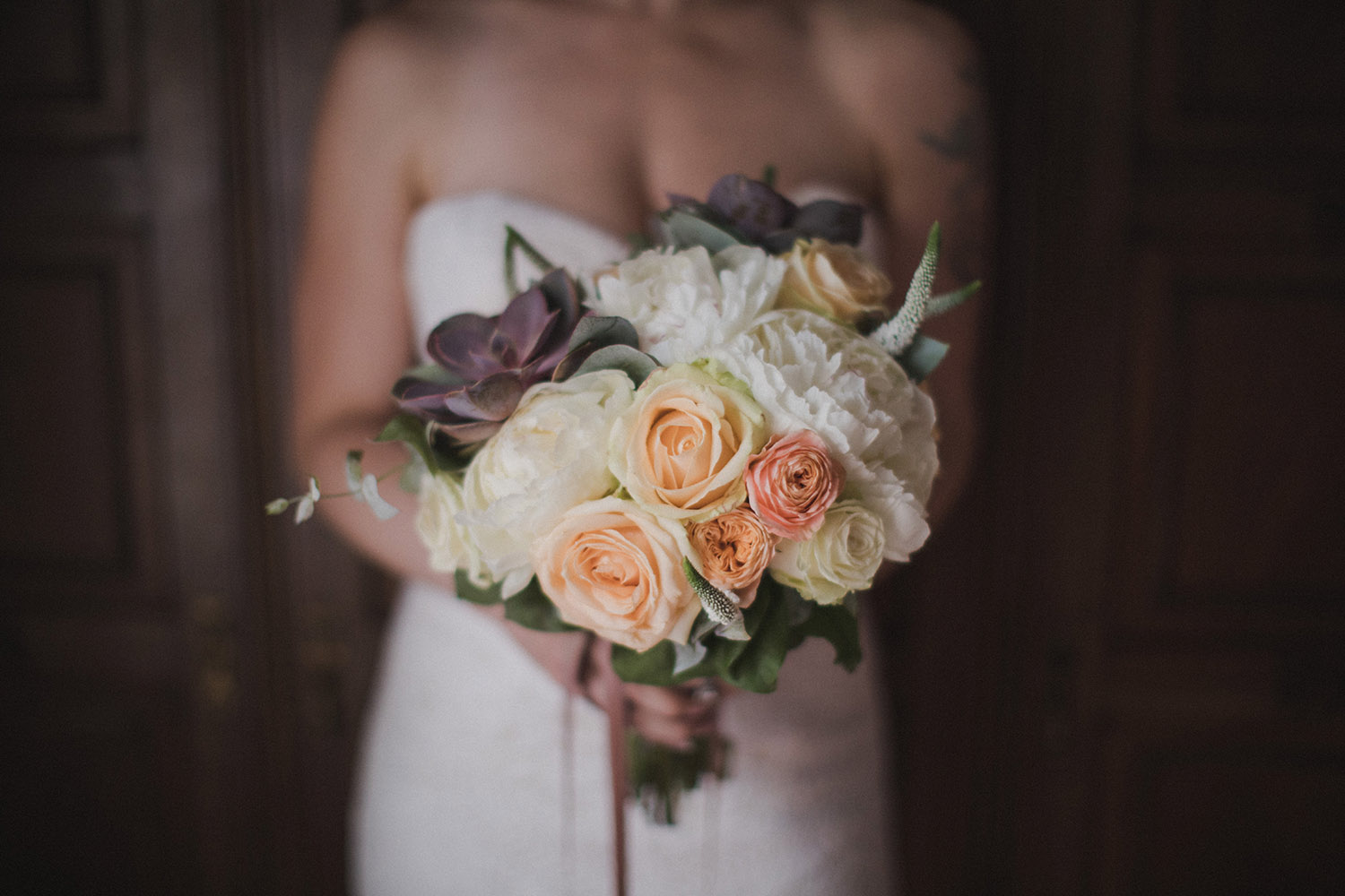 bouquet-bride-modernism-barcelona