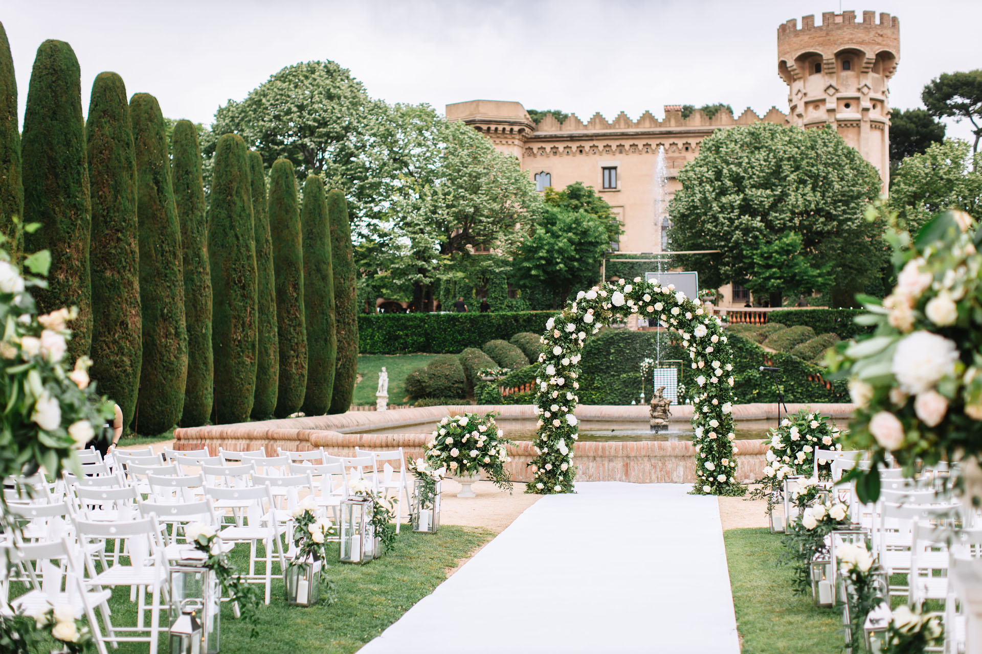 floral-arch-dream-wedding